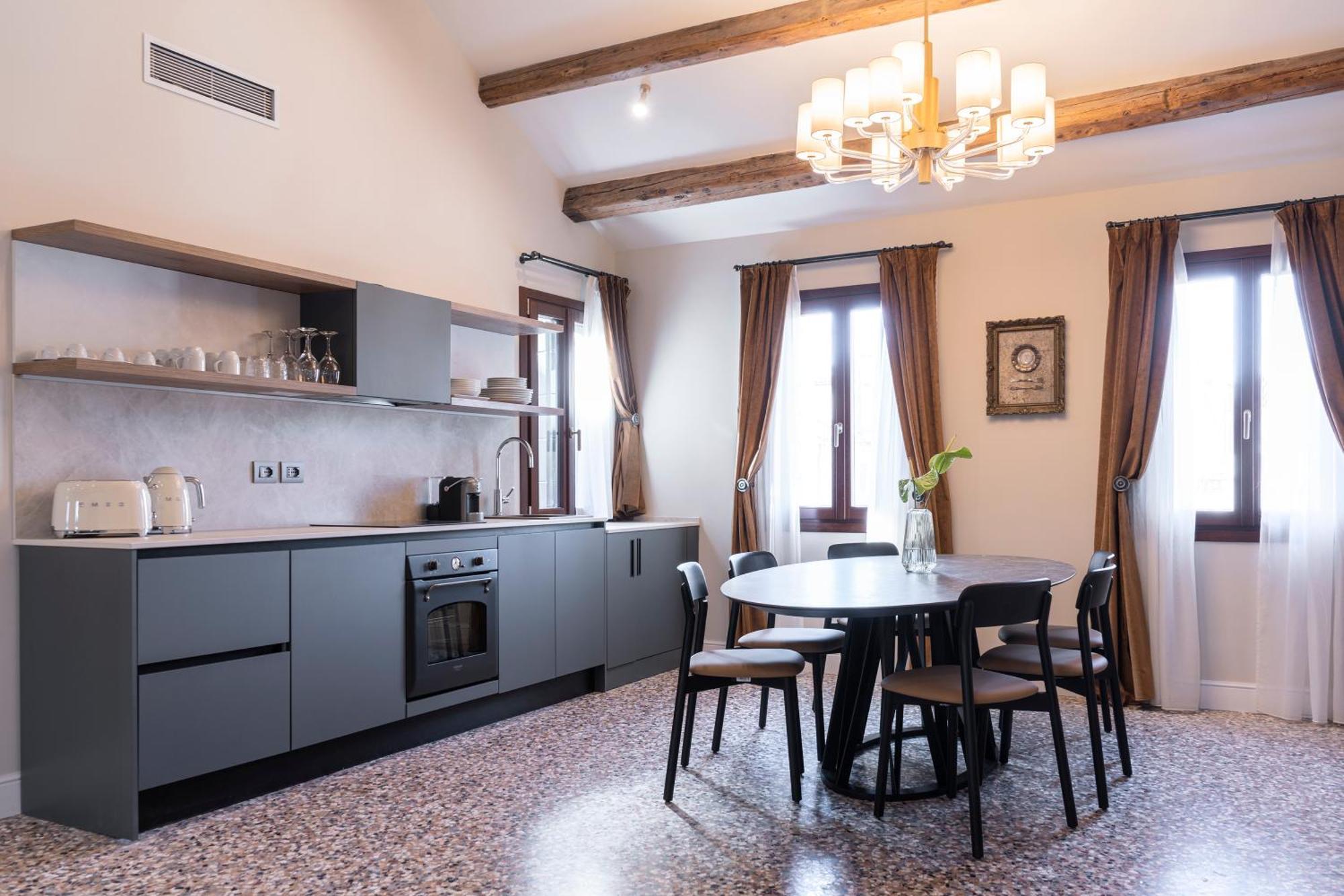 Be Mate Ponte Di Rialto Aparthotel Venice Exterior photo